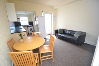 3 bed house, Cloister Street, Dunkirk, Nottingham, NG72PG - Image 5