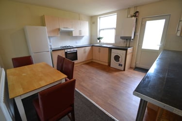 3 bed house, Claude Street, Dunkirk, Nottingham, NG72LB - Image 5