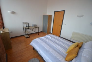 2 bed flat, Portland Square, Arboretum, Nottingham, NG74GQ - Image 3