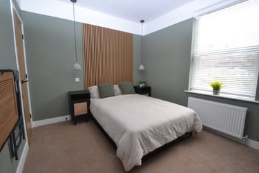 2 bed house, Brixton Road, Radford, Nottingham, NG73FG - Image 1