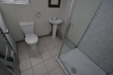 2 bed flat, Mount Hooton Road, Radford, Nottingham, NG74AY - Image 7