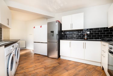 6 bed house, Radford Road, New Basford, Nottingham, NG77EA - Image 8