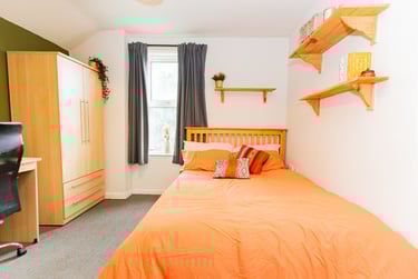 4 bed house, South Road, West Bridgford, Nottingham, NG27AG - Image 1