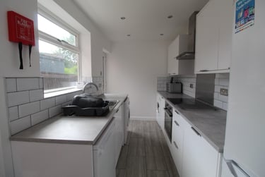 4 bed house, Marlborough Street, Dunkirk, Nottingham, NG72LE - Image 3