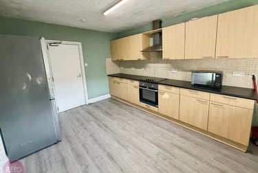 6 bed house, Derby Road, Lenton, Nottingham, NG71QN - Image 2