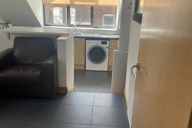 5 bed house, Arthur Street, Arboretum, Nottingham, NG74DW - Image 1