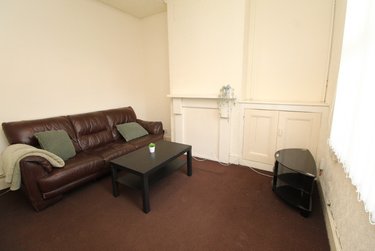 4 bed house, Beeston Road, Dunkirk, Nottingham, NG72JS - Image 2