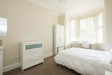 4 bed house, All Saints Terrace, Arboretum, Nottingham, NG74DQ - Image 3