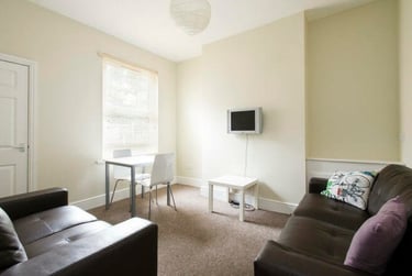 4 bed house, All Saints Terrace, Arboretum, Nottingham, NG74DQ - Image 5