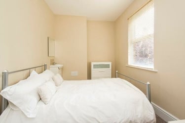 4 bed house, All Saints Terrace, Arboretum, Nottingham, NG74DQ - Image 8