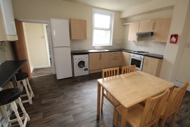 1 bed house, (1 BED) Beeston Road, Dunkirk, Nottingham, NG72JS - Image 1