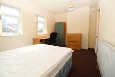 1 bed house, (1 BED) Beeston Road, Dunkirk, Nottingham, NG72JS - Image 2