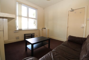1 bed house, (1 BED) Beeston Road, Dunkirk, Nottingham, NG72JS - Image 4