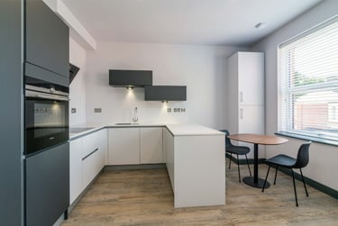 2 bed flat, Park Suites, Arboretum, Nottingham, NG74HH - Image 1