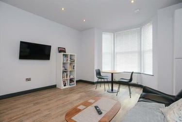 1 bed flat, Park Suites, Arboretum, Nottingham, NG74HH - Image 1
