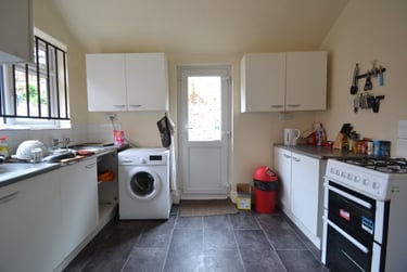 4 bed house, (4BED) Derby Grove, Radford, Nottingham, NG71PF - Image 12