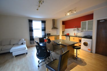 1 bed flat, Ilkeston Road (1 Bed), Radford, Nottingham, NG73EA - Image 2