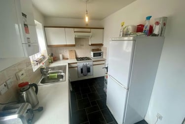 2 bed flat, Hazlemere Grove, Lenton, Nottingham, NG72EH - Image 4