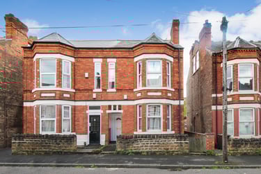 5 bed house, Johnson Road, Lenton, Nottingham, NG72BX - Image 1