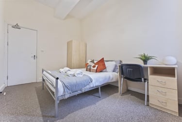 4 bed flat, Noel Street, Hyson Green, Nottingham, NG76AQ - Image 7