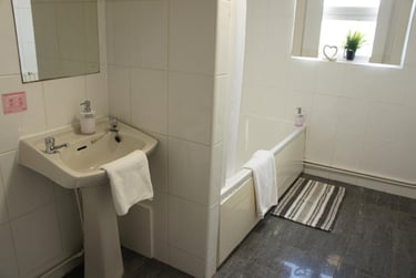 3 bed flat, Noel Street, Hyson Green, Nottingham, NG76AQ - Image 5