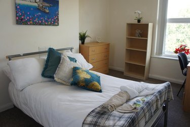 3 bed flat, Noel Street, Hyson Green, Nottingham, NG76AQ - Image 1