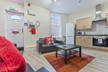 5 bed house, Peveril Street, Radford, Nottingham, NG74AJ - Image 5