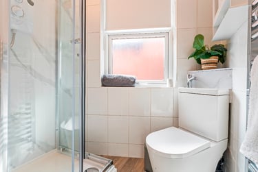 4 bed house, Peveril Street, Radford, Nottingham, NG74AJ - Image 2