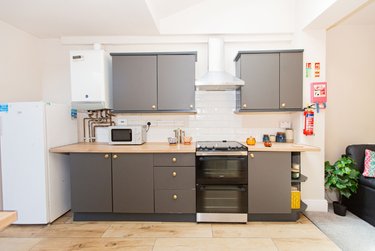 4 bed house, (4BED) Charnwood Grove, West Bridgford, Nottingham, NG27NT - Image 2