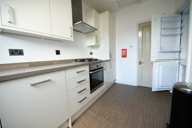 3 bed flat, Park Drive, City Centre, Nottingham, NG71DA - Image 3