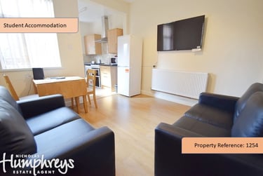 3 bed house, Beresford Street, Shelton, Stoke, ST42EX - Image 4