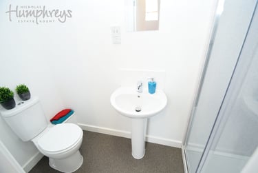 2 bed house, Lyme Valley Mews, Basford, Newcastle under Lyme, ST53TF - Image 10