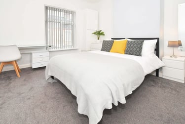 3 bed house, Spencer Road, Shelton, Stoke, ST42BE - Image 1