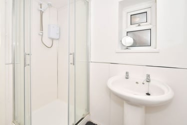 3 bed house, Spencer Road, Shelton, Stoke, ST42BE - Image 13