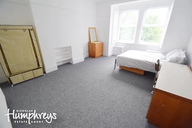 6 bed house, The Parkway, Hanley, Stoke, ST13BB - Image 5