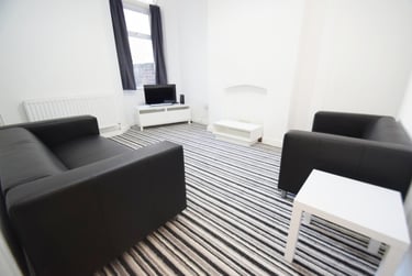 5 bed house, Boughey Road, Shelton, Stoke, ST42BQ - Image 8