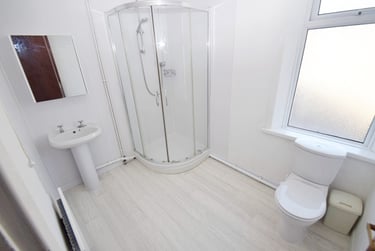 5 bed house, Boughey Road, Shelton, Stoke, ST42BQ - Image 9