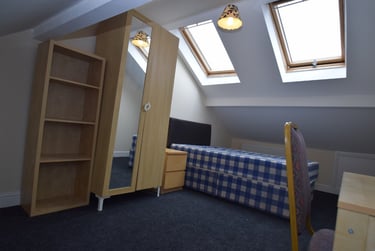 6 bed house, Seaford Street, Shelton, Stoke, ST42EU - Image 10