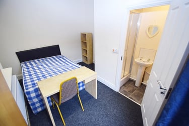 1 bed studio, Stoke Road, Shelton, Stoke, ST42QN - Image 7