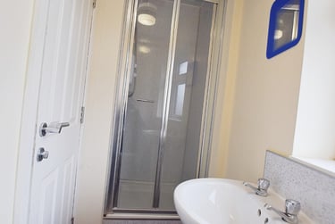 1 bed studio, Regent Road, Hanley, Stoke, ST13BL - Image 13