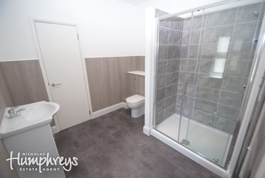 6 bed house, Wharf Street, Basford, Newcastle under Lyme, ST51JZ - Image 1