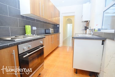 3 bed house, Newlands Street, Shelton, Stoke, ST42RF - Image 2