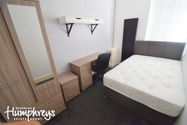 6 bed house, Darnley Street, Shelton, Stoke, ST42BH - Image 1