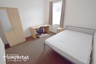 3 bed house, Windsmoor Street, Penkhull, Stoke, ST44EH - Image 3