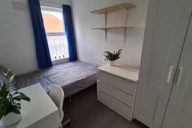 5 bed house, Seaford Street, Shelton, Stoke, ST42ET - Image 10