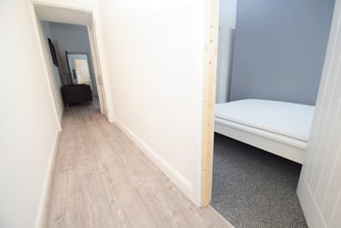 3 bed house, Spencer Road, Shelton, Stoke, ST42BE - Image 4