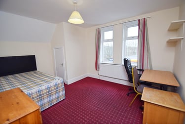 4 bed flat, Ashford Street, Shelton, Stoke, ST42EH - Image 7