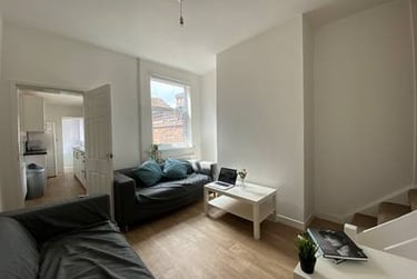 3 bed house, Darnley Street, Shelton, Stoke, ST42BH - Image 5