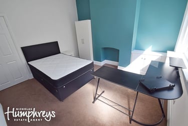 3 bed house, Spencer Road, Shelton, Stoke, ST42BE - Image 6