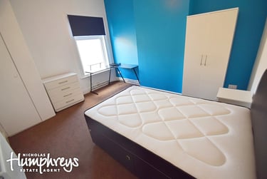 3 bed house, Spencer Road, Shelton, Stoke, ST42BE - Image 7